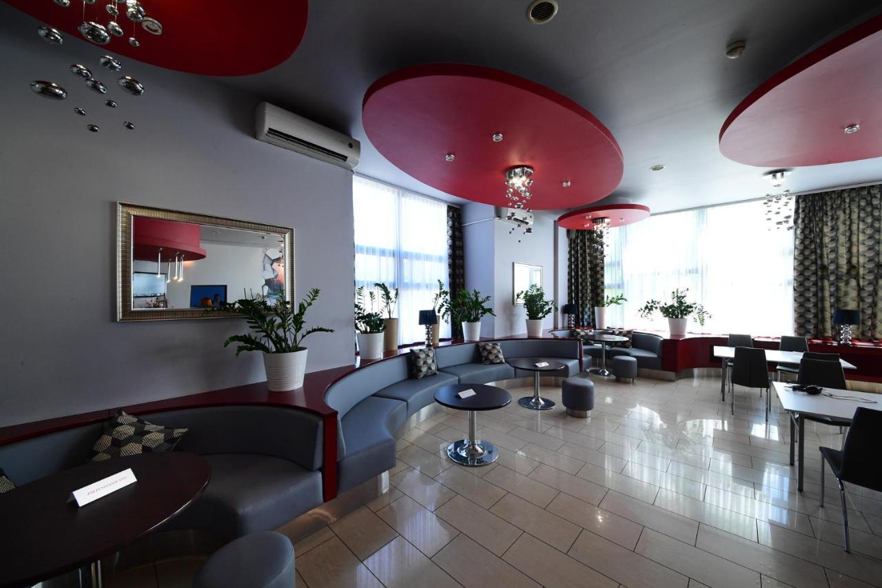 Gromada Hotel 3*