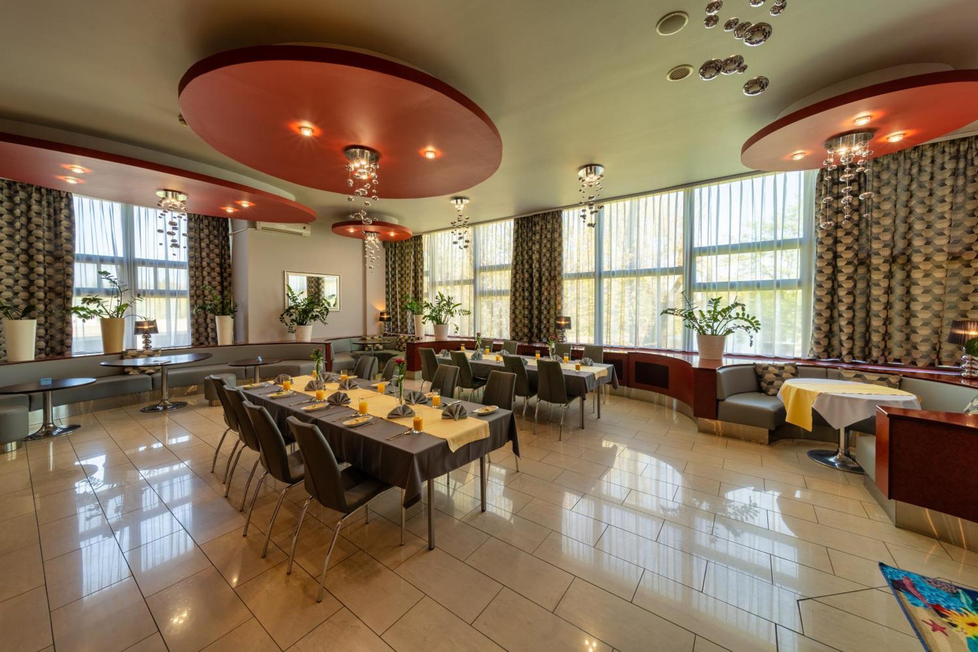Gromada Hotel